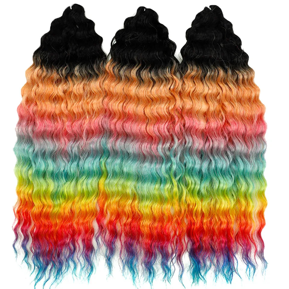 Synthetic hair extensions from Fashion Idol by Corporación Turística, 24 inches long with 300g of curly synthetic hair.