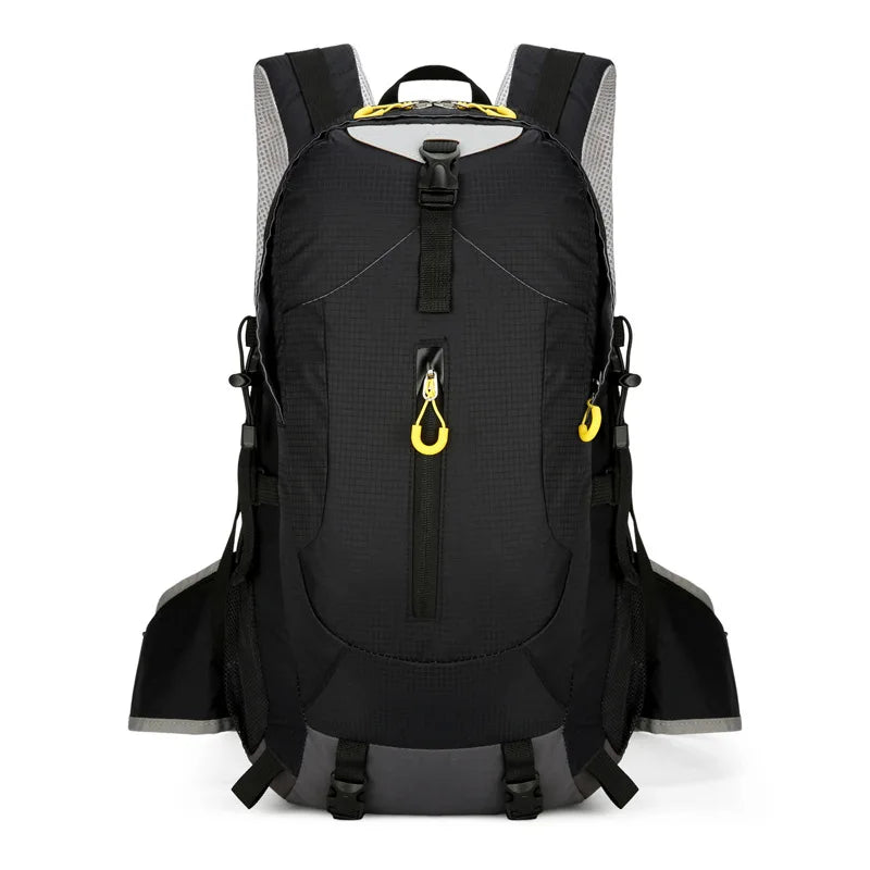 Green outdoor men's hiking backpack with V-shaped design, ideal for mountaineering and outdoor adventures by Corporación Turística.