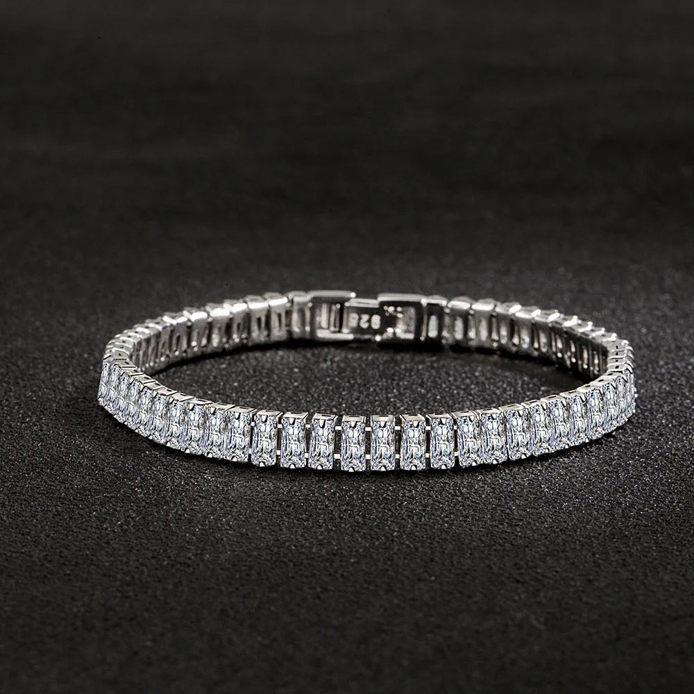 Sterling silver bracelet with crystals from Corporación Turística, featuring a delicate design and sparkling accents.
