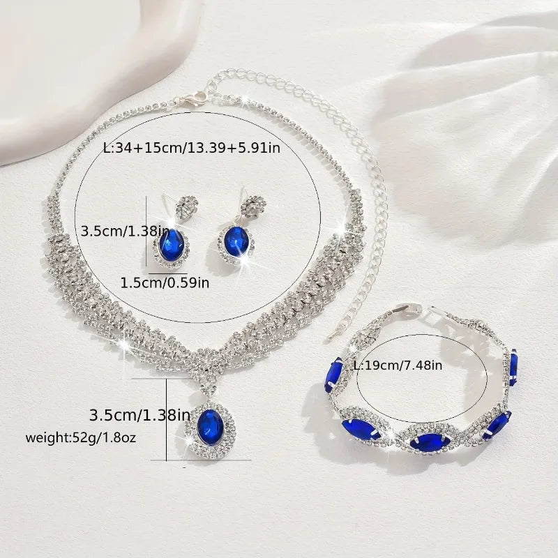 Elegant bridal jewelry set with a necklace and matching earrings by Corporación Turística, featuring intricate design and sparkling details.