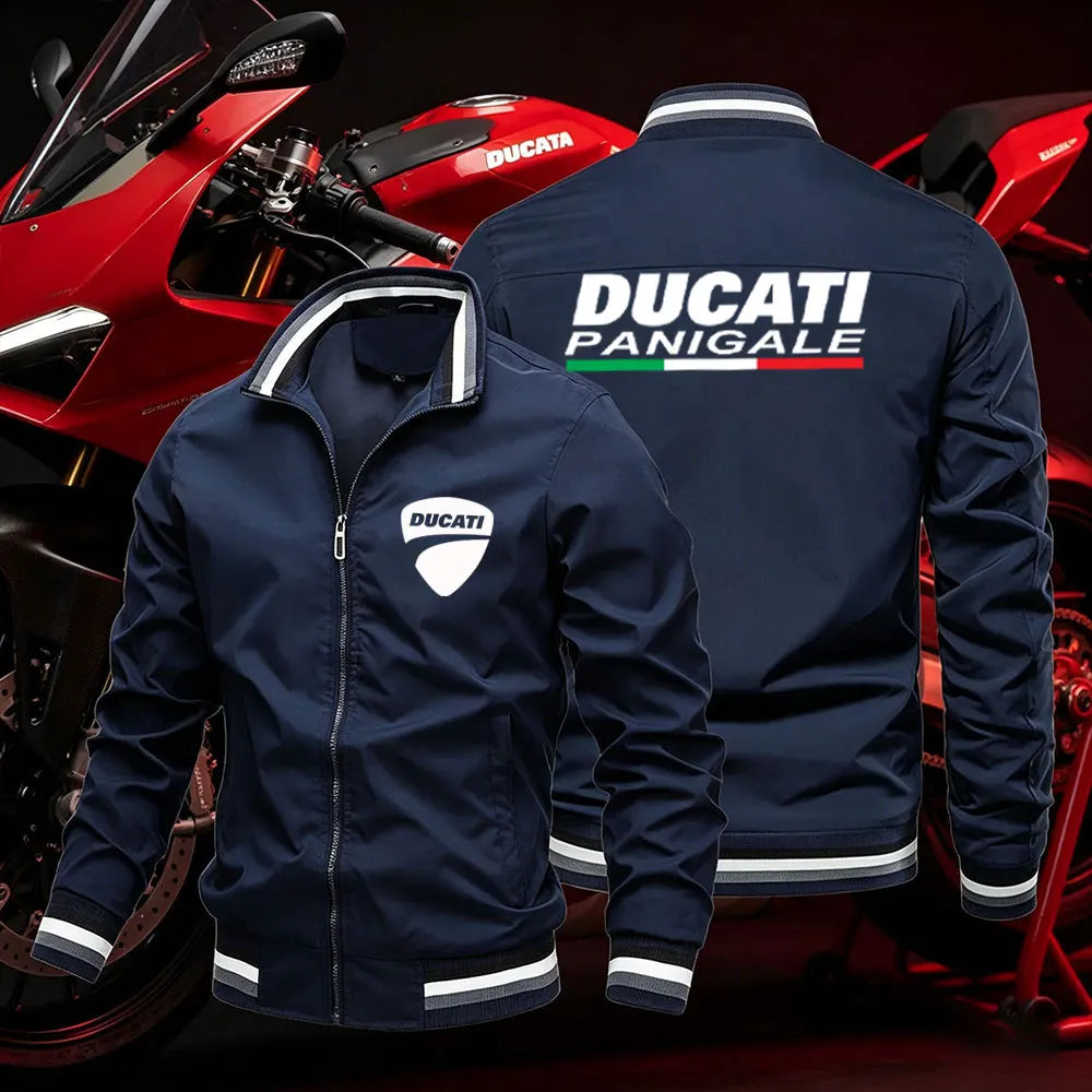 Ducati hombre 2026 verano chaqueta deportiva ultraligera de protección solar, con diseño de motocicleta y protección para conducción.