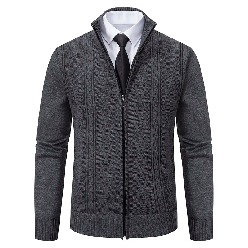 GQXAON beige men's cashmere cardigan sweater coat, warm and casual for winter, stylish and comfortable men's outerwear.