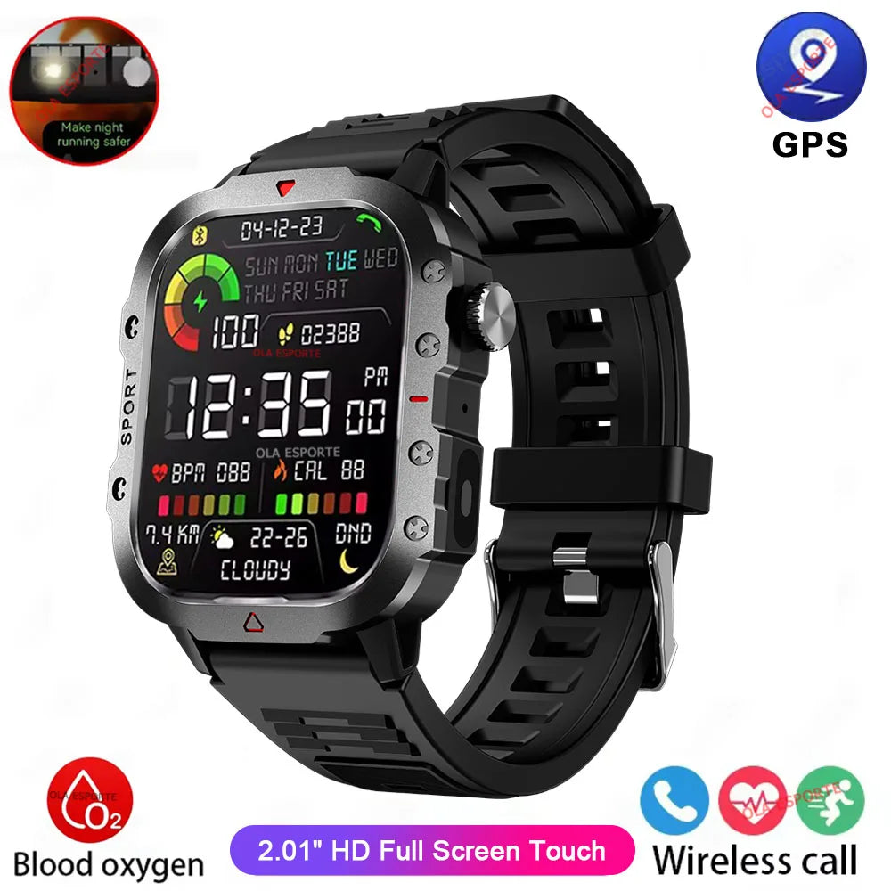 Ola Esporte Reloj Militar 2026 Hombre con pantalla HD 2.01" y linterna LED, mostrando la interfaz en un reloj inteligente.