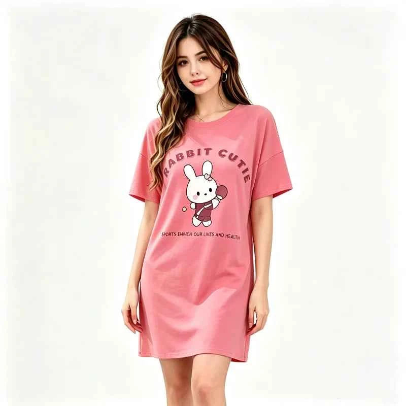 Qslziss cartoon design sleep camisón for women, soft and comfortable, suitable for year-round wear, featuring playful animated print.
