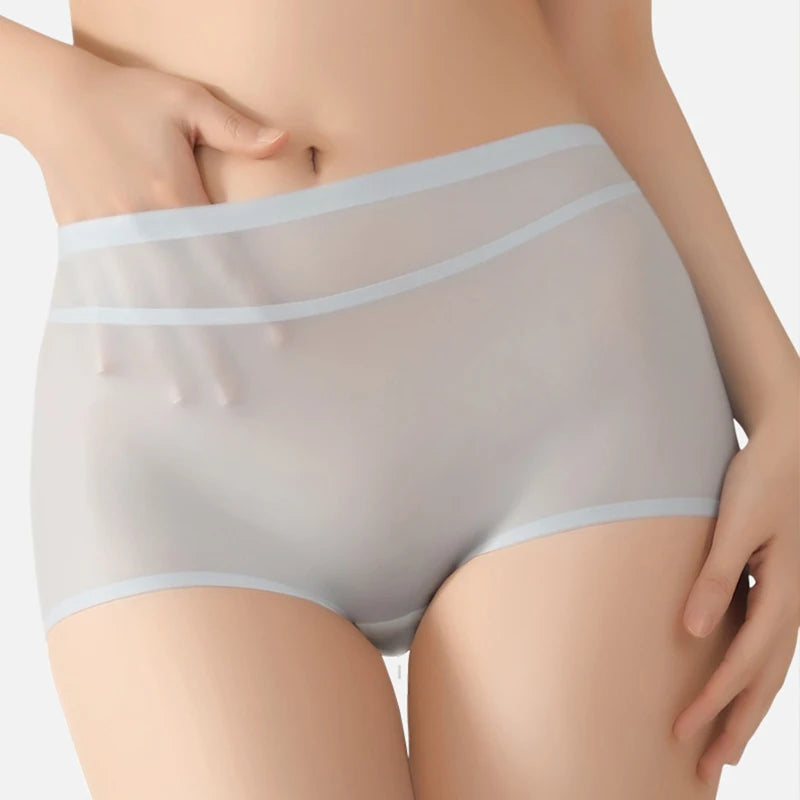 Seamless solid-colored women's panties from Corporación Turística, soft, comfortable, and form-fitting lingerie for everyday wear.