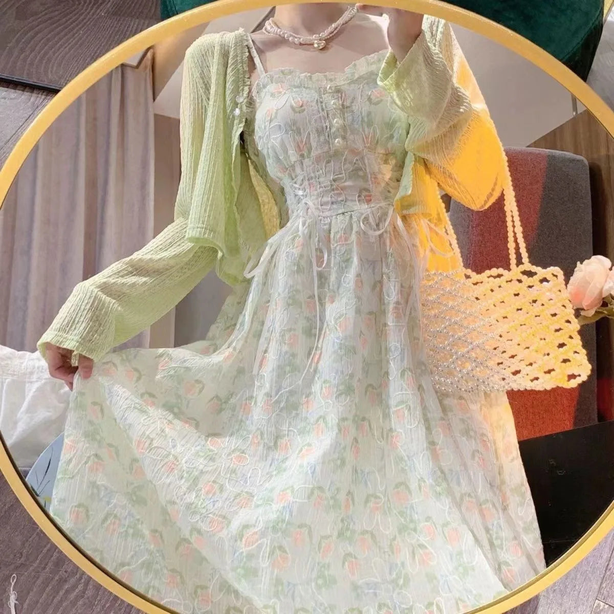 Conjunto Floral Verano 2026: Cárdigan y Vestido Ajustado