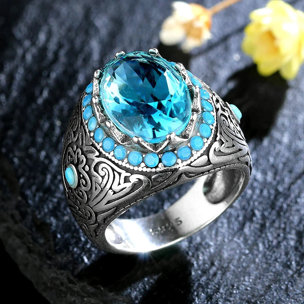 Silver ring for men and women, finger ring from Corporación Turística, stylish and versatile jewelry accessory