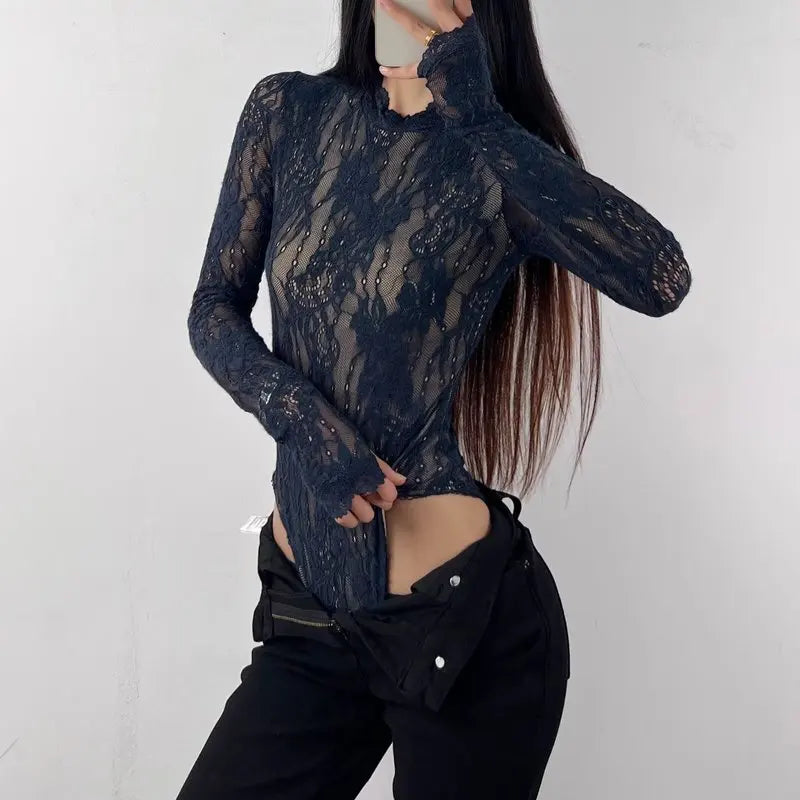 Women's body suit with high neckline and long sleeves, in a neutral color, from Corporación Turística.