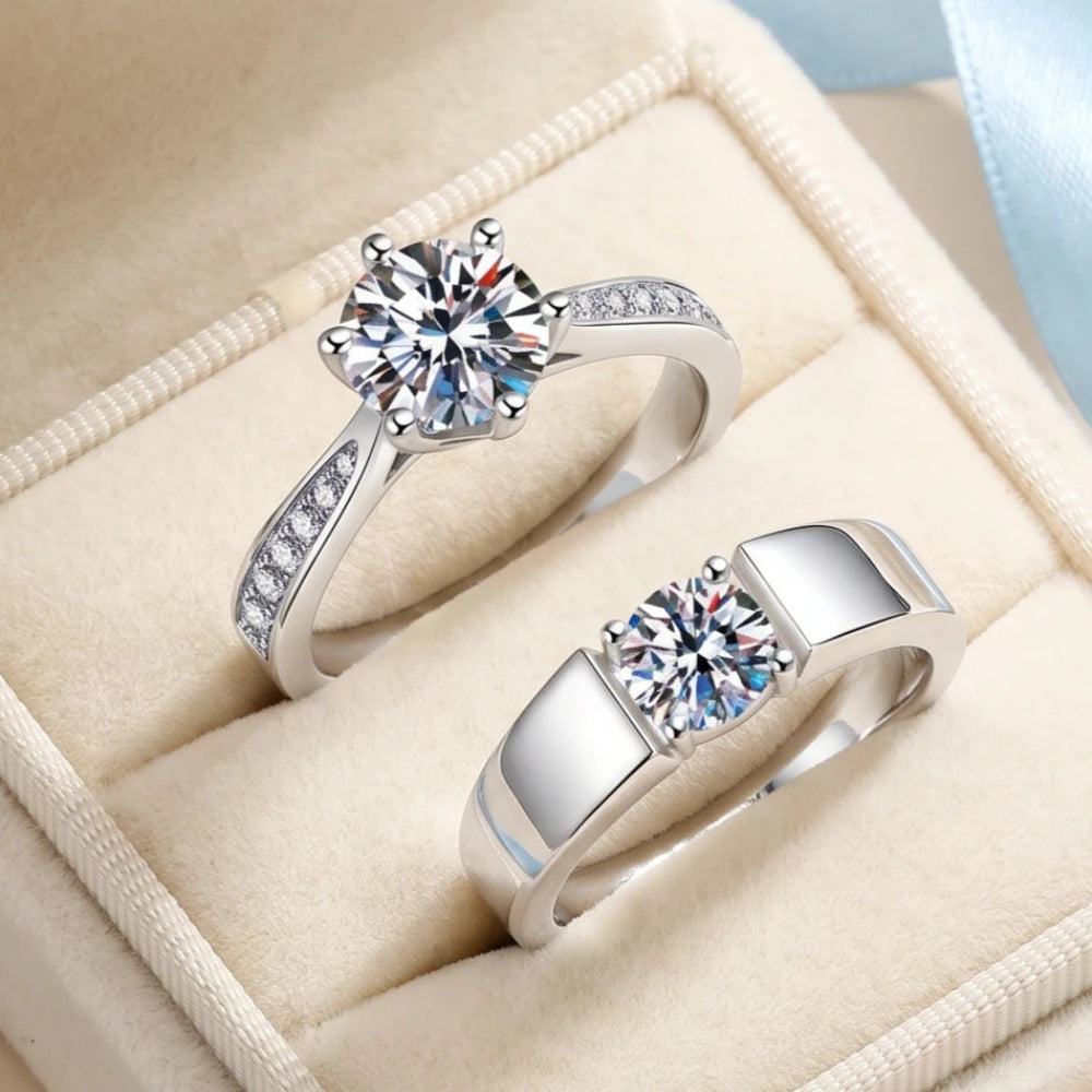 Sterling silver couple's ring with 0.5ct moissanite D VVS for women, featuring a 5mm gemstone in an elegant design.