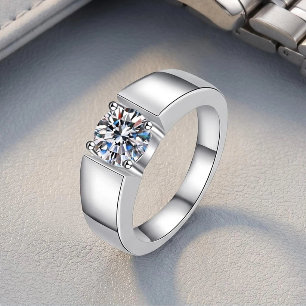 Moissanite D VVS1 engagement rings in silver, 0.5-2ct, featuring a 5mm stone, designed for women.