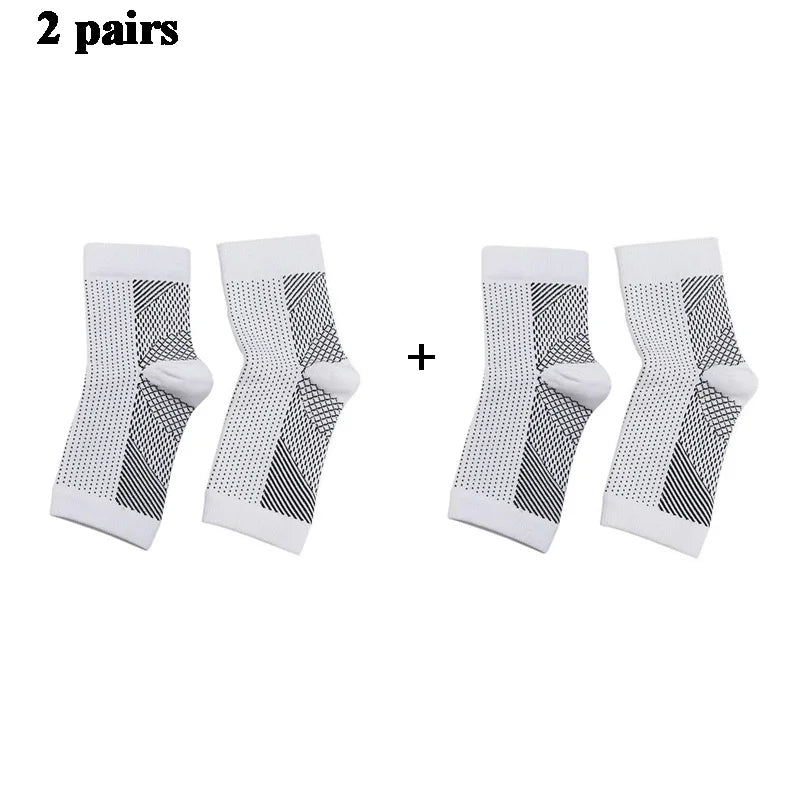 Vita-Wear compression socks for men and women, in large size, with supportive design and breathable fabric.