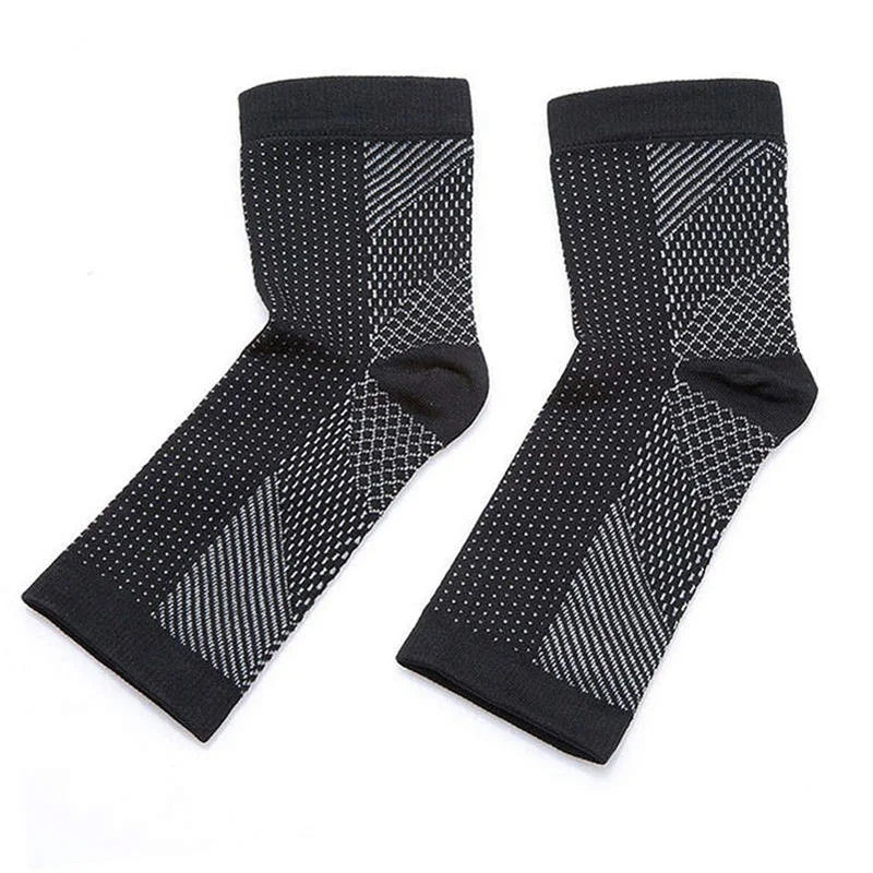 Vita-Wear compression socks for men and women, in size L-XL, by Corporación Turística, shown on a person’s lower legs