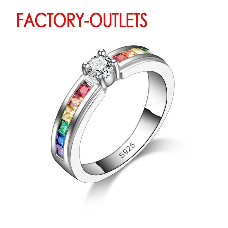 Sterling silver 925 fashion ring with a sparkling cubic zirconia stone, stylish jewelry piece from Corporación Turística.