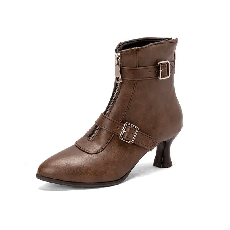 White women's winter ankle boots with thick heels from Corporación Turística, featuring stylish design and sturdy construction.