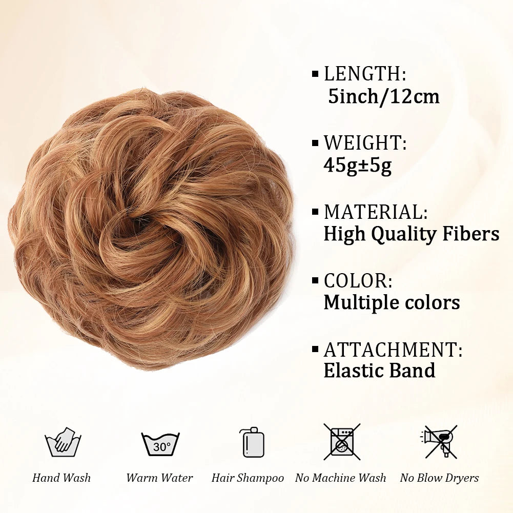 Large messy bun hairstyle featuring wavy, curly hair with loose, tousled strands, created by Corporación Turística.