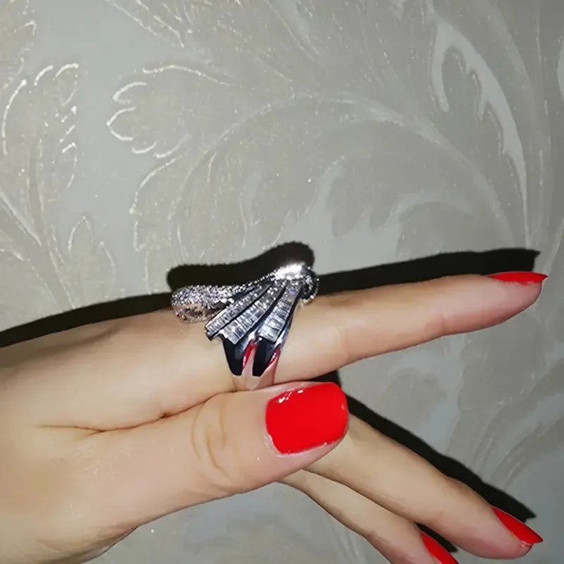 Silver 925 wedding ring set from Corporación Turística, featuring elegant jewelry for wedding accessories.