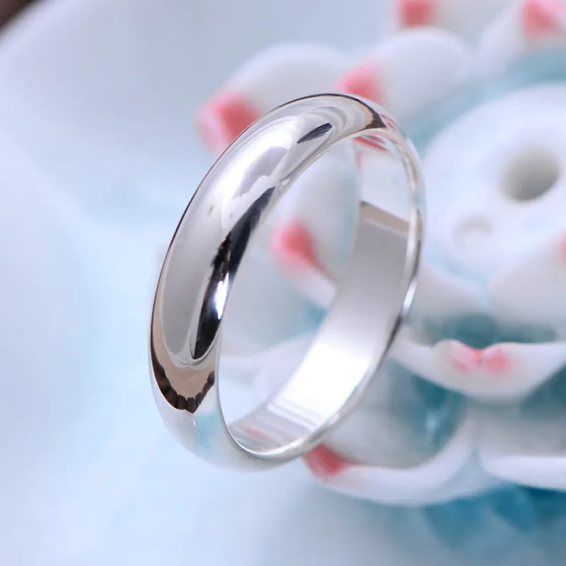 Sterling silver 925 couples ring by Corporación Turística, stylish and elegant jewelry for couples.