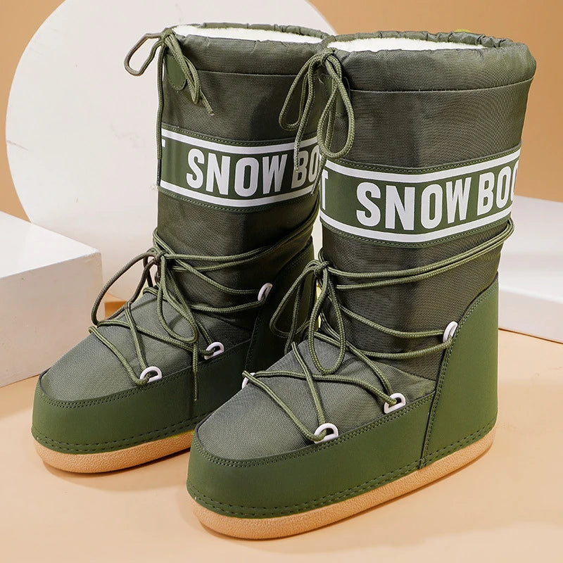 Red high-heeled women's snow boots by Corporación Turística, with tall shaft and stylish design for winter wear.
