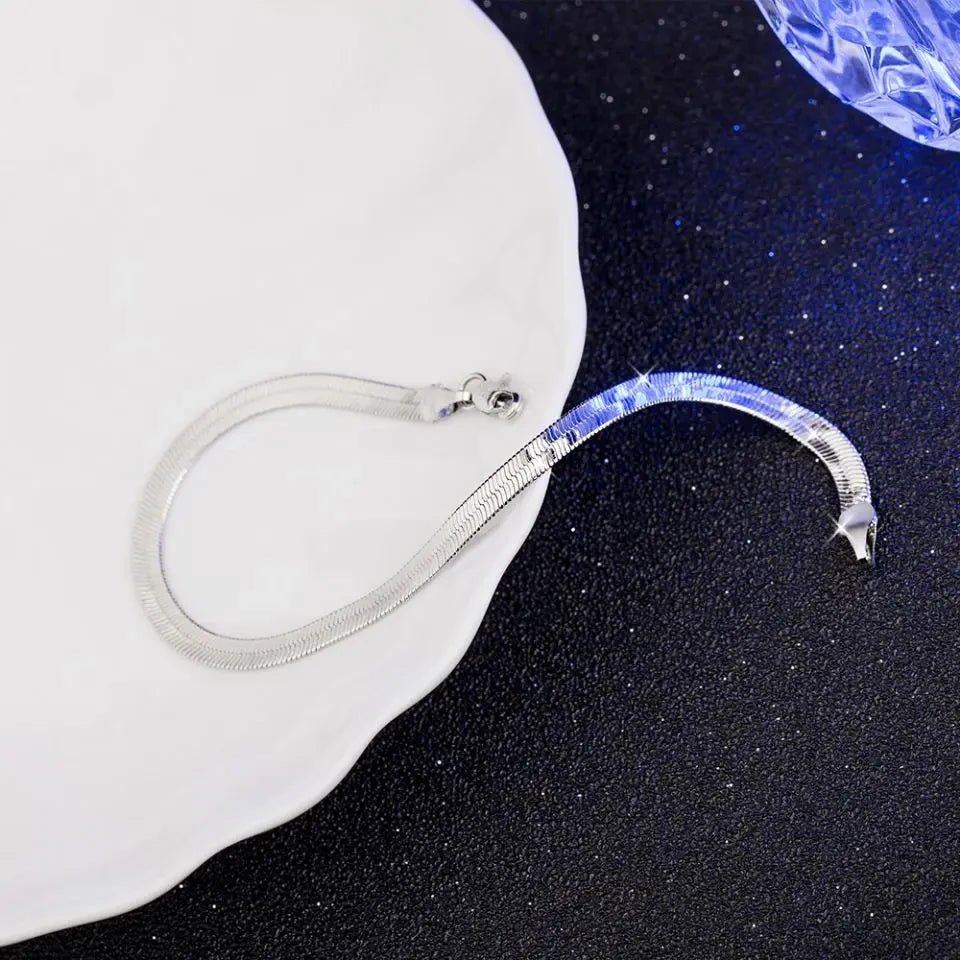 Silver 925 sterling chain bracelet from Corporación Turística, 20cm (8 inches) with a sleek, polished design.