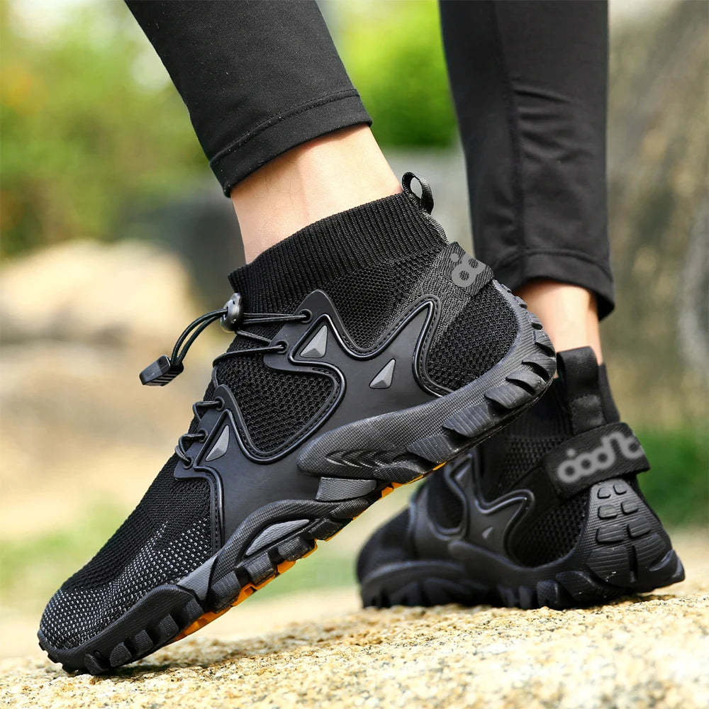 Black Oiaano men's casual summer shoes by Corporación Turística, designed for beach and everyday wear.