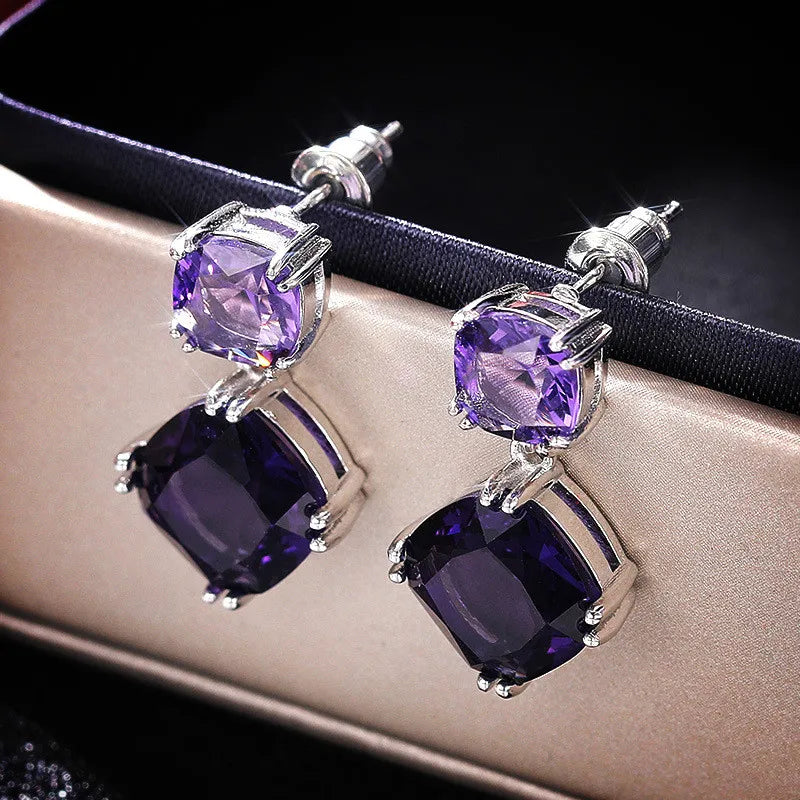 Sterling silver 925 bridal earrings with sparkling zirconia stones, elegant jewelry for brides from Corporación Turística.