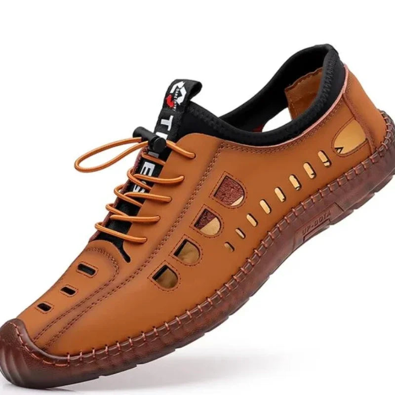 Brown men's leather sandals with soft leather straps and a comfortable insole, ideal for casual wear.
