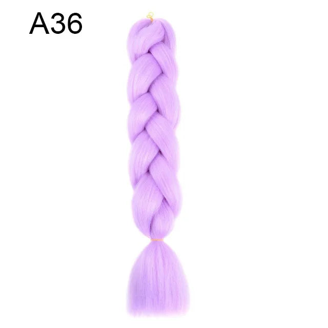 24-inch synthetic ombré braided hair extension from Corporación Turística, shown in a close-up of the textured, curled braid.