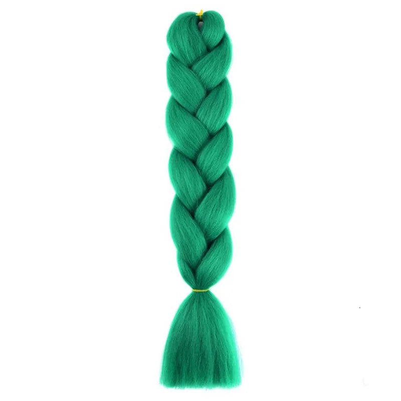 Long synthetic Yaki braids, 24 inches, straight, from Corporación Turística, shown in a close-up image of the hair extensions.