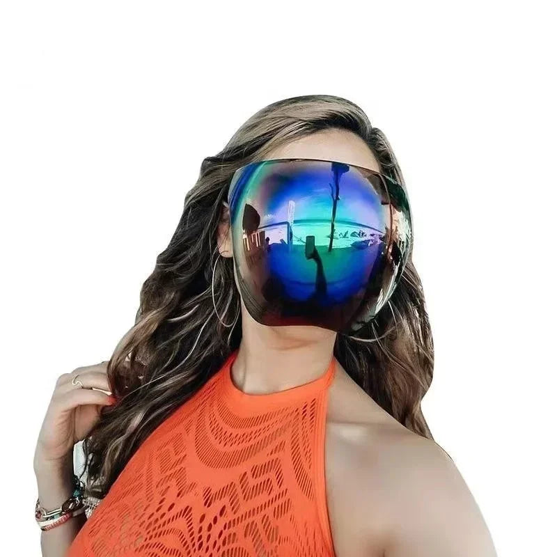 Corporal Turística cycling mask with UV protection, anti-wind and dust features, designed for face protection during outdoor activities.
