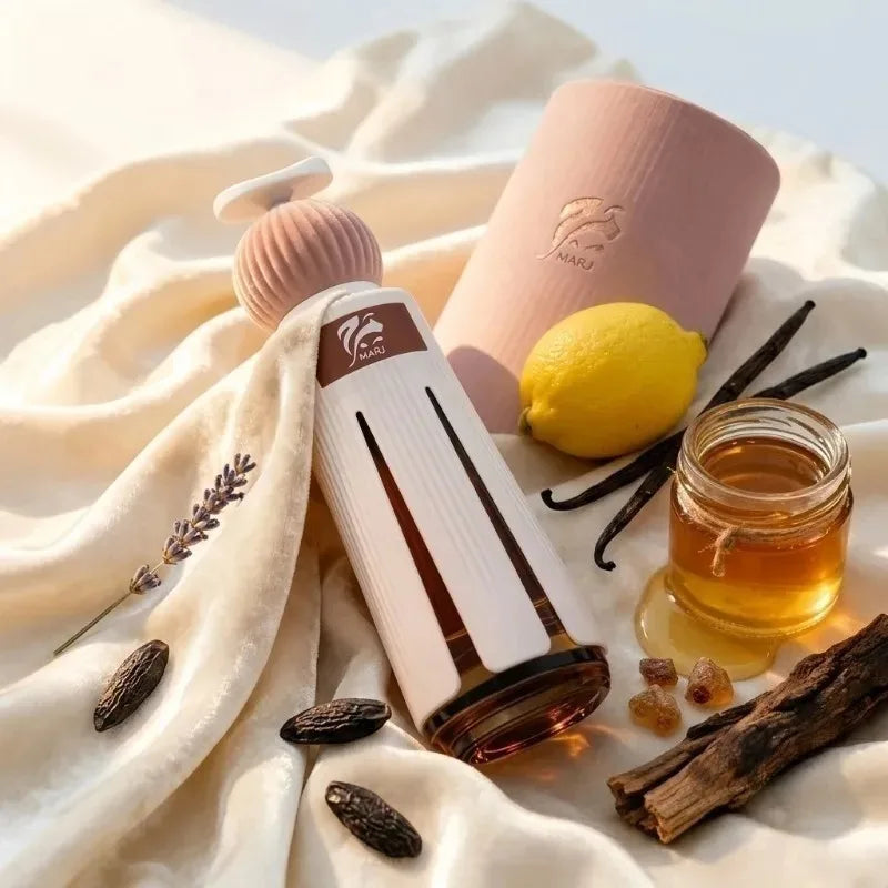 Floral and fruity perfume for women in 50ml bottle by Corporación Turística, featuring sweet and soft fragrance details.