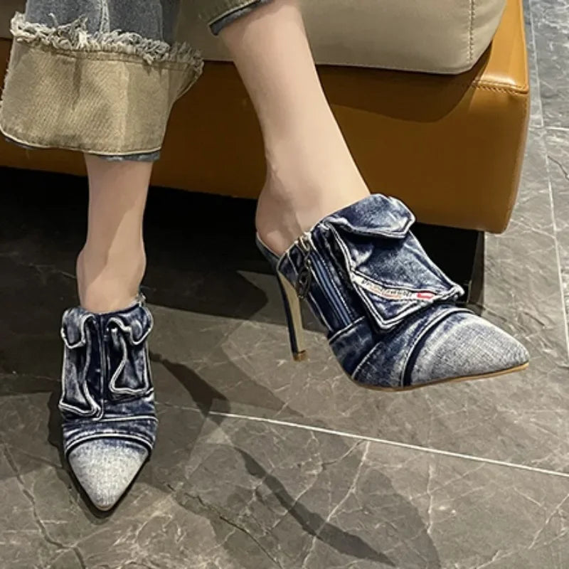 Blue women's zipper sneakers with high heels from Corporación Turística, featuring a stylish design and comfortable fit.