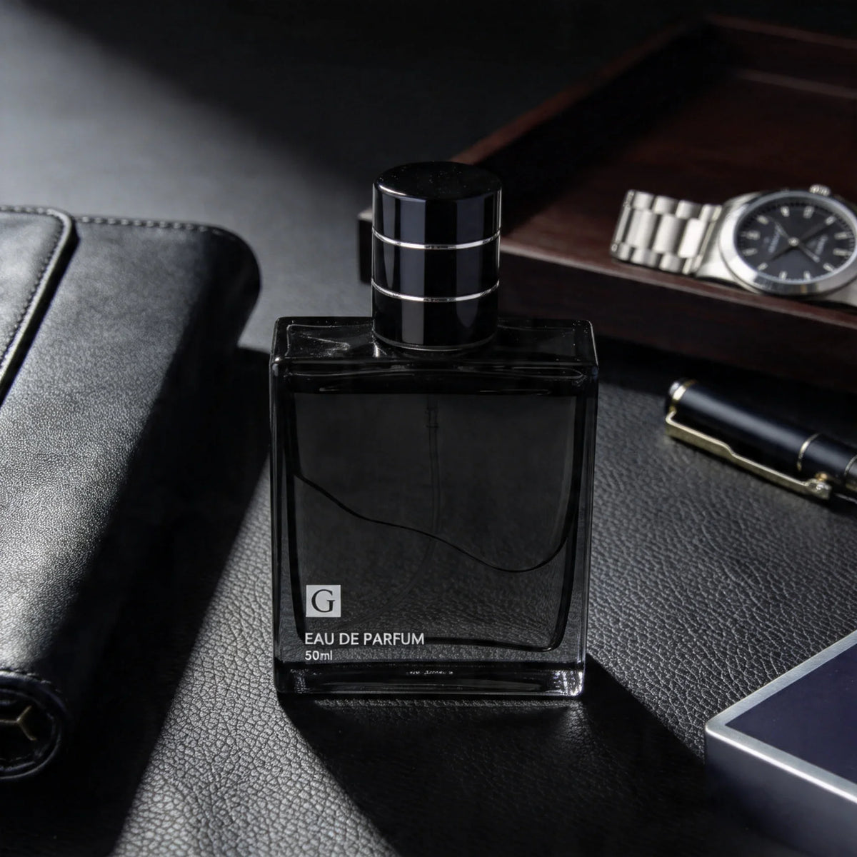 Set de 2 fragancias Eau De Parfum para hombre, 55 ml cada una, en envases azules de la marca Corporación Turística.