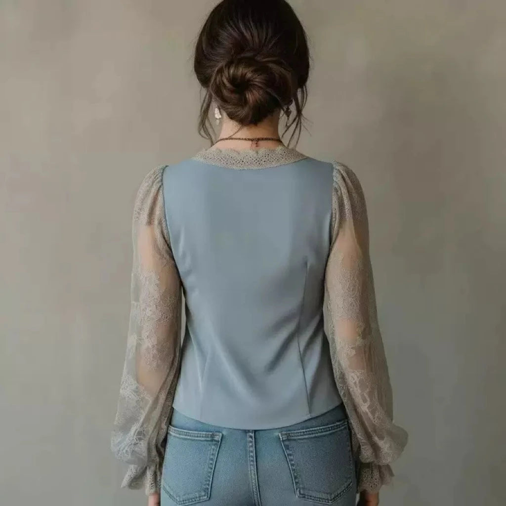 Blue floral 3D summer blouse for women by Corporación Turística, featuring a vintage style and lightweight fabric.