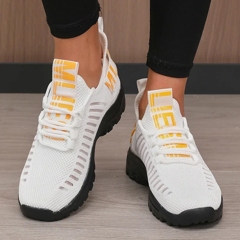Black men's 2025 fashion mesh running shoes by Corporación Turística with sleek design and comfortable fit.