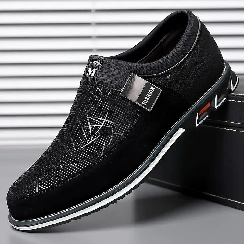Luxury black leather men's loafers from Corporación Turística, slip-on moccasins with sleek design and polished finish.