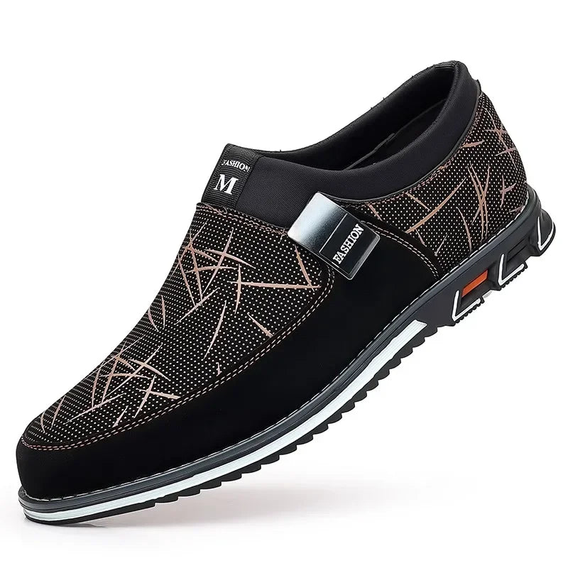 Luxury black leather men's loafers from Corporación Turística, slip-on moccasins with a sleek, polished finish.