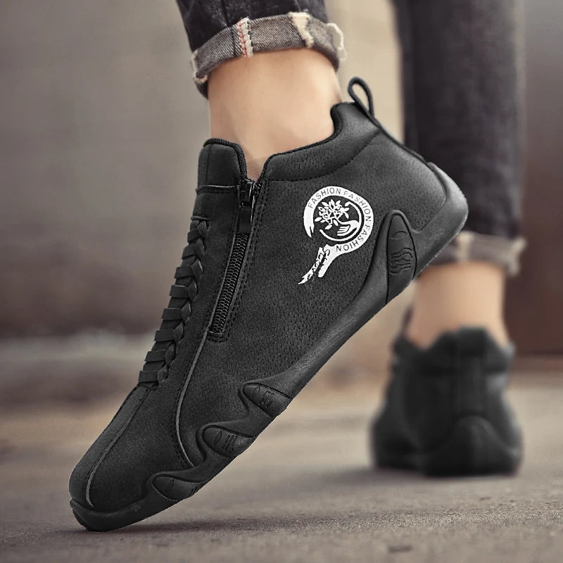 Black men's high-top sneakers with thick sole from Corporación Turística, featuring a sleek design and padded ankle support.