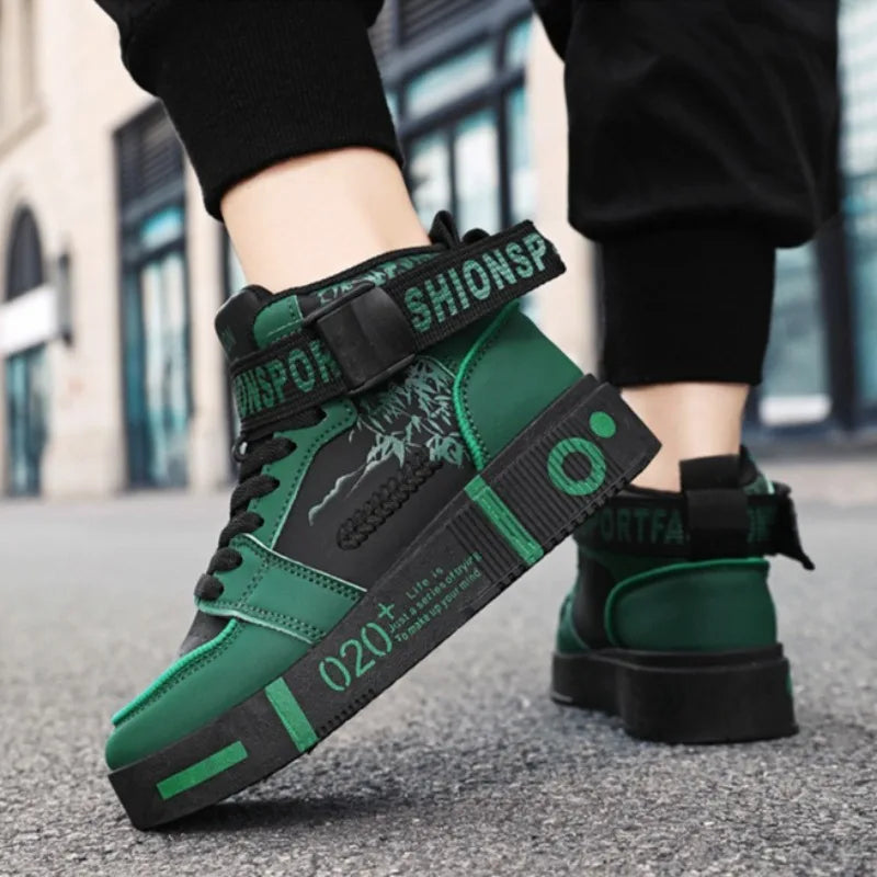 Black men's sporty boots with platform sole by Corporación Turística, style 2026, featuring a sleek athletic design.