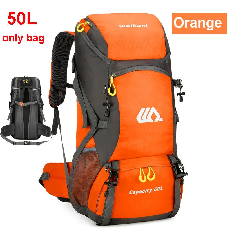Black 50L travel backpack for camping by Corporación Turística, showing adjustable straps and large main compartment.
