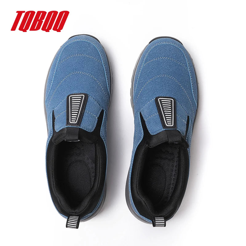 Blue men's casual sports shoes by Corporación Turística, lightweight sneakers with comfortable design and sporty style.