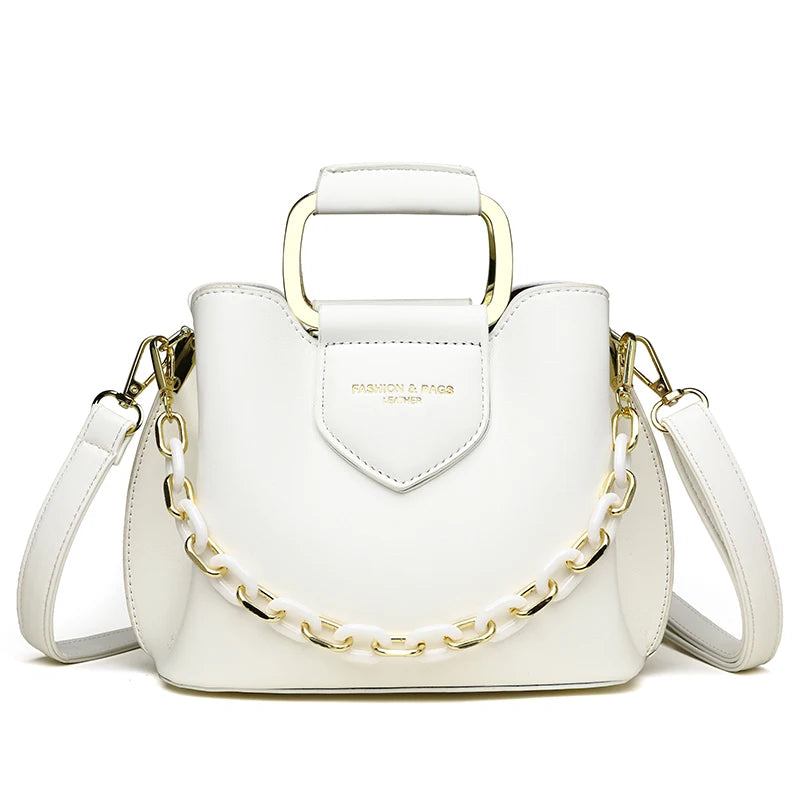 High-quality brown PU shoulder bag for women, stylish and spacious, from Corporación Turística.