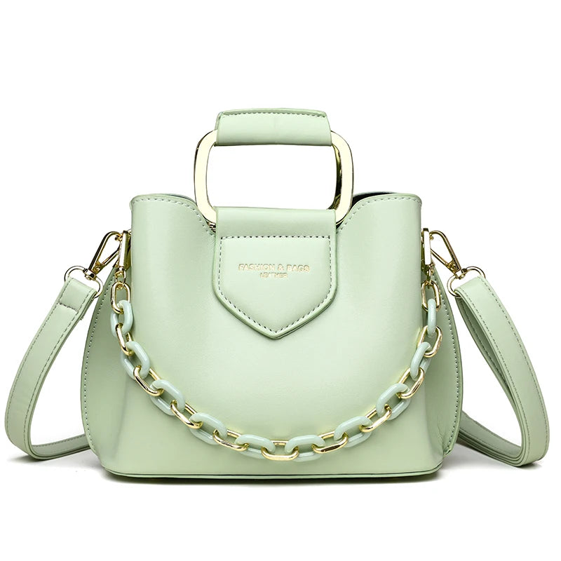 Brown high-quality PU shoulder bag for women, stylish and spacious, with a sleek design suitable for daily use.