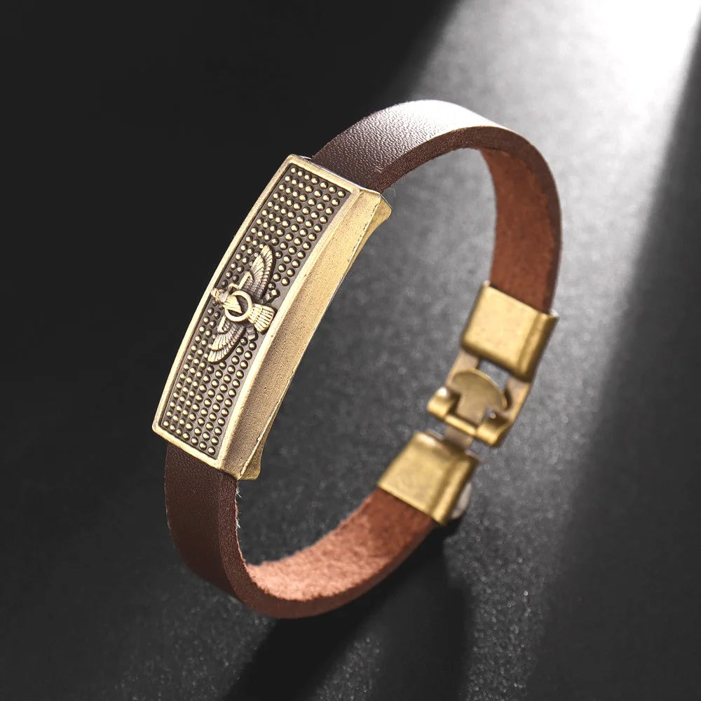 Vintage eagle bracelet with national emblem by Corporación Turística, featuring detailed metal design and rustic finish.