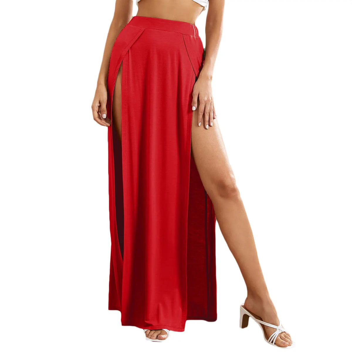 High-waisted sexy khaki skirt with side elastic and slit, by Corporación Turística, displayed on a model.