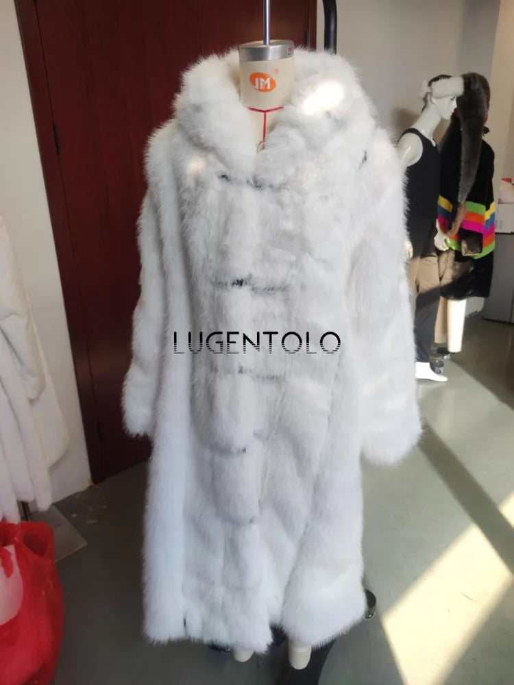 Women’s synthetic leather winter coat in black with a stylish collar, designed for cold weather fashion.
