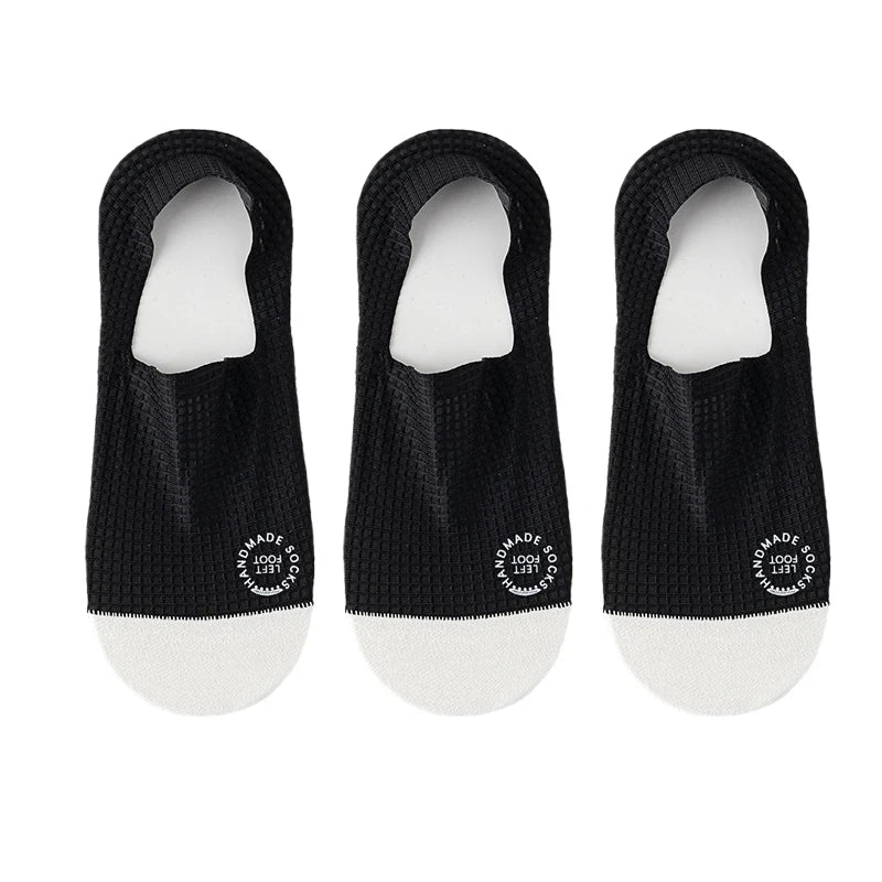 Dark grey invisible men's socks by Corporación Turística, 3 pairs, low-cut design for comfortable everyday wear.