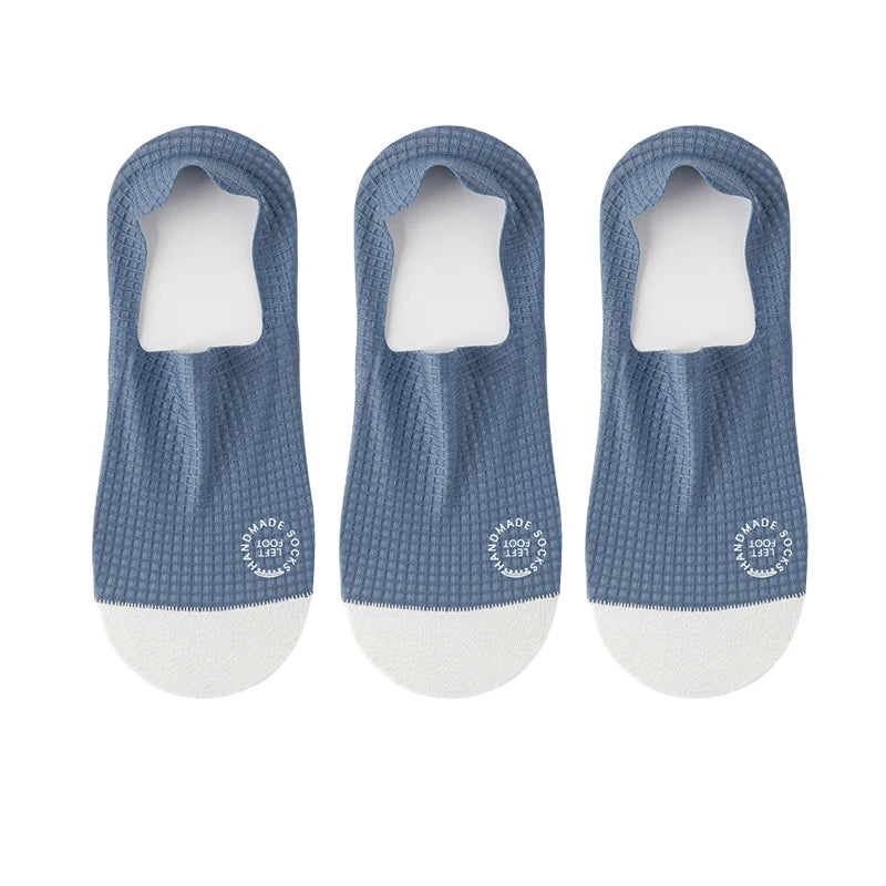 Three pairs of dark grey men's invisible socks from Corporación Turística, suitable for shoe sizes EU 37-44.