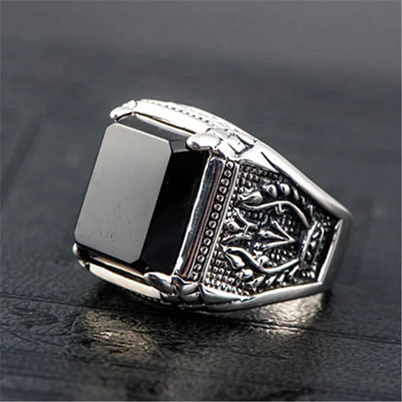 Sterling silver 925 men's rings with high-quality craftsmanship, featuring sleek design and polished finish.
