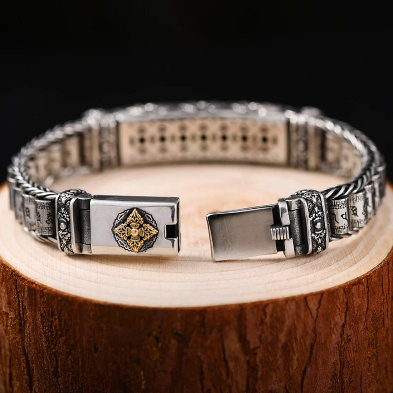 Silver-colored fashion bracelet with bold style, designed for a trendy look, by Corporación Turística.