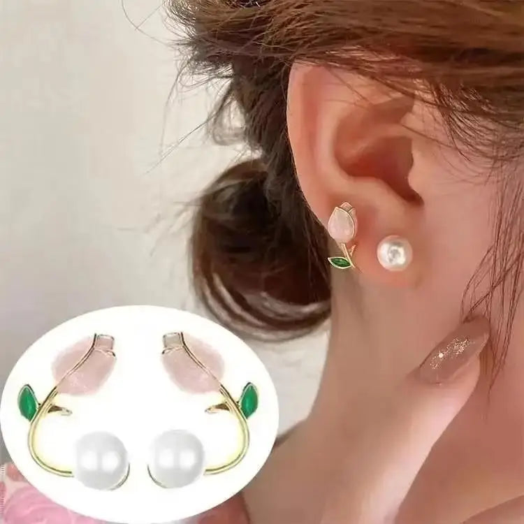 Gold and white Korean fashion zircon dangling earrings with intricate design, stylish jewelry for women.